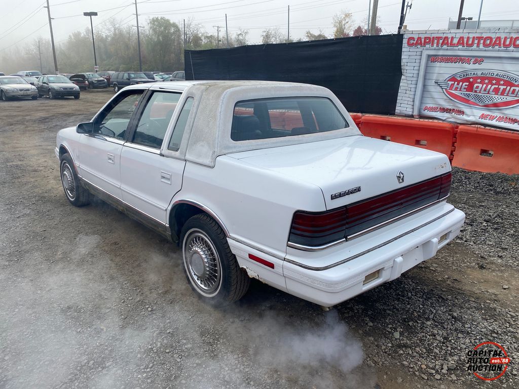 1990 Chrysler LEBARON 2