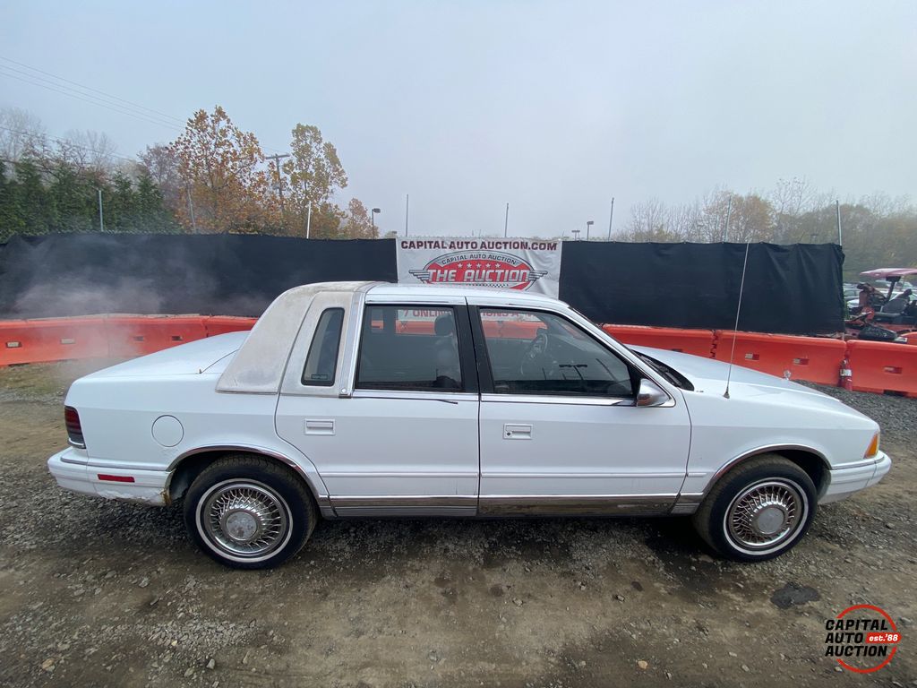 1990 Chrysler LEBARON 19