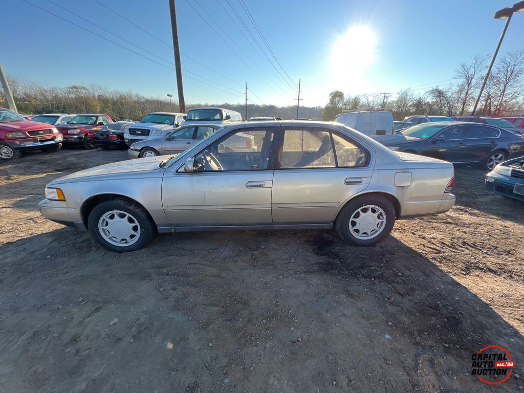 1990 NISSAN MAXIMA 15