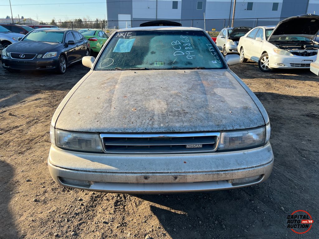 1990 NISSAN MAXIMA 5
