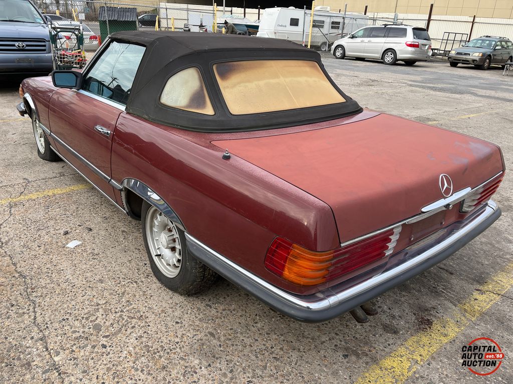 1983 Mercedes-Benz Convertible 2