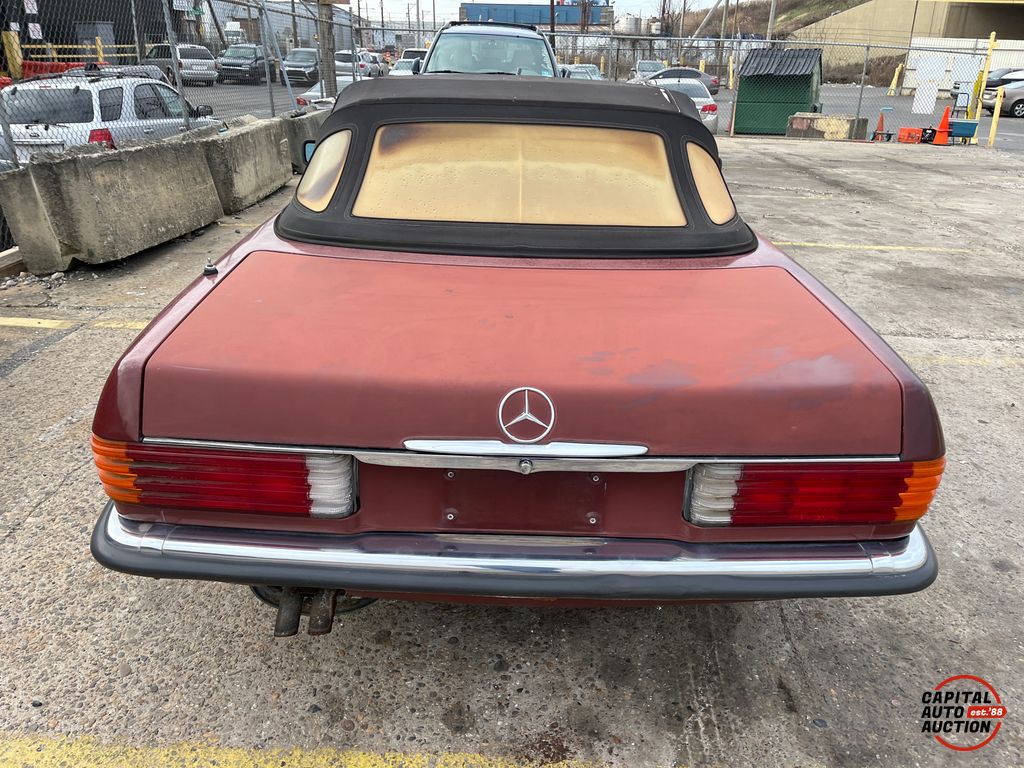 1983 Mercedes-Benz Convertible 6