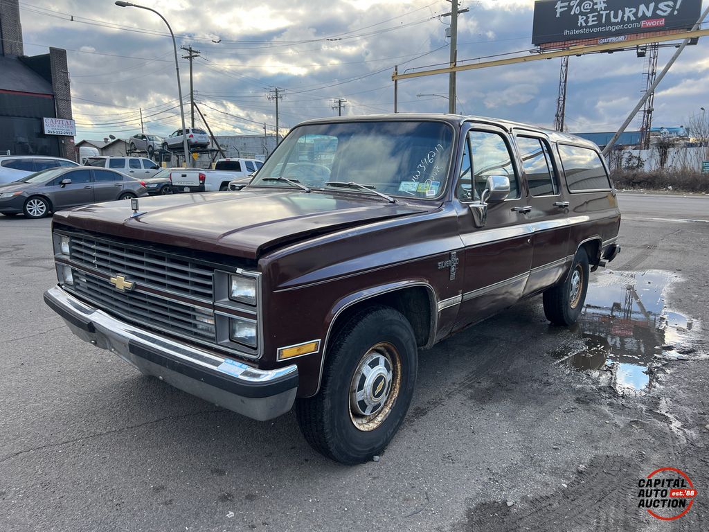 1983 Chevrolet SUBURBAN DIESEL 1