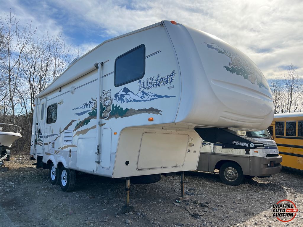 2006 FOREST RIVER Wildcat 0