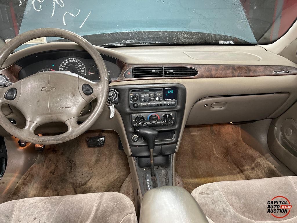 1997 CHEVROLET MALIBU LS 10