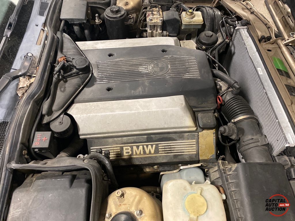 1994 BMW 7 Series 9