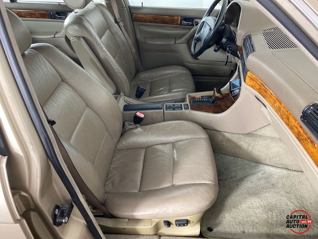 1994 BMW 7 Series 7