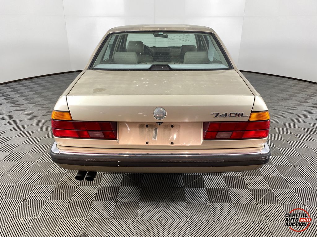 1994 BMW 7 Series 6