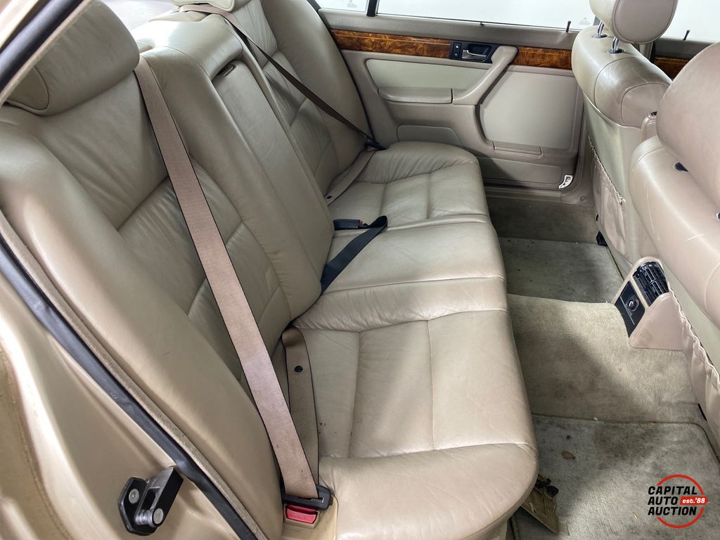 1994 BMW 7 Series 8