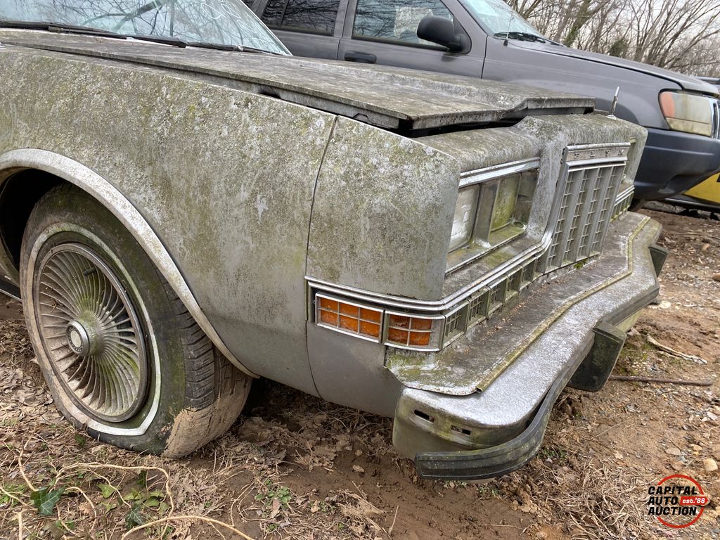 1988 Plymouth Gran Fury 15