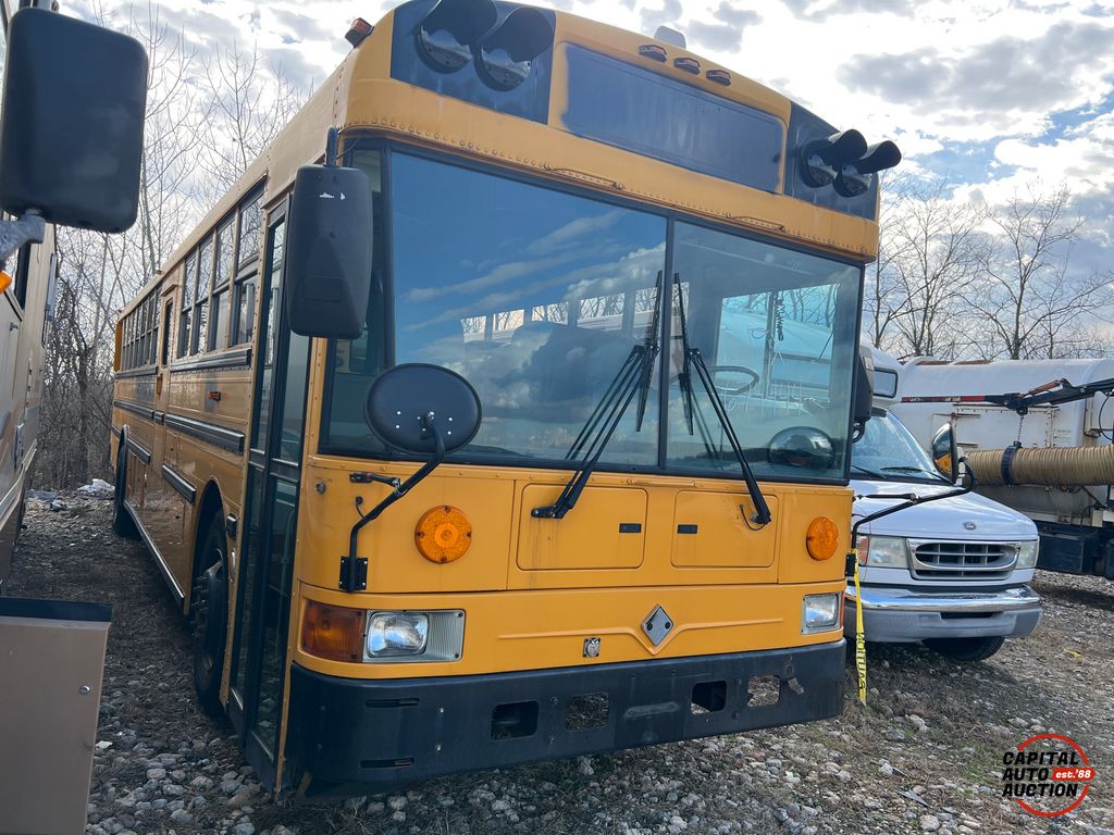 2002 AMTRAN RE Series BUS 0