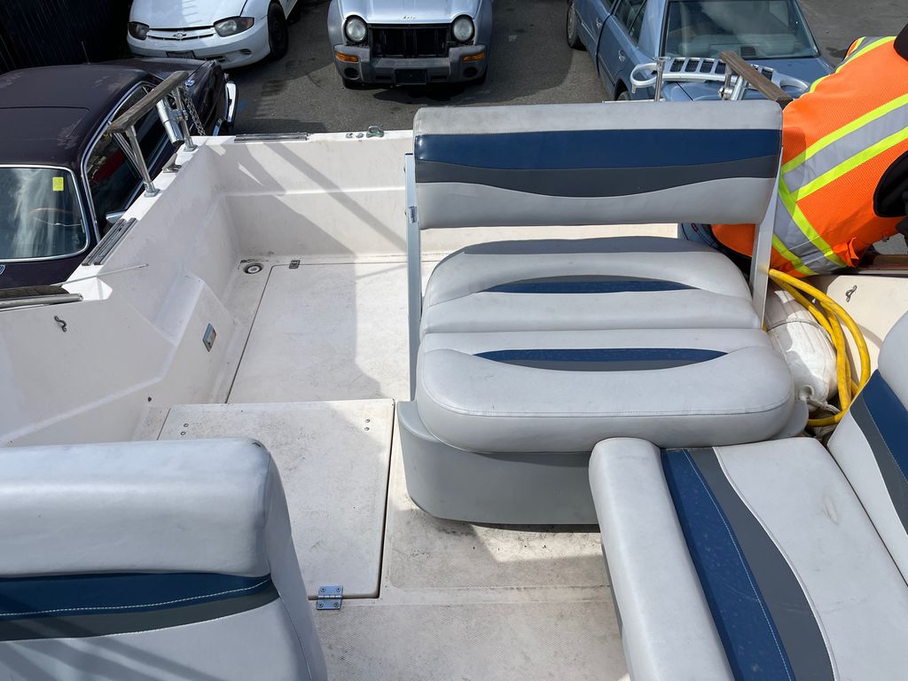 1979 bayliner Victoria 8