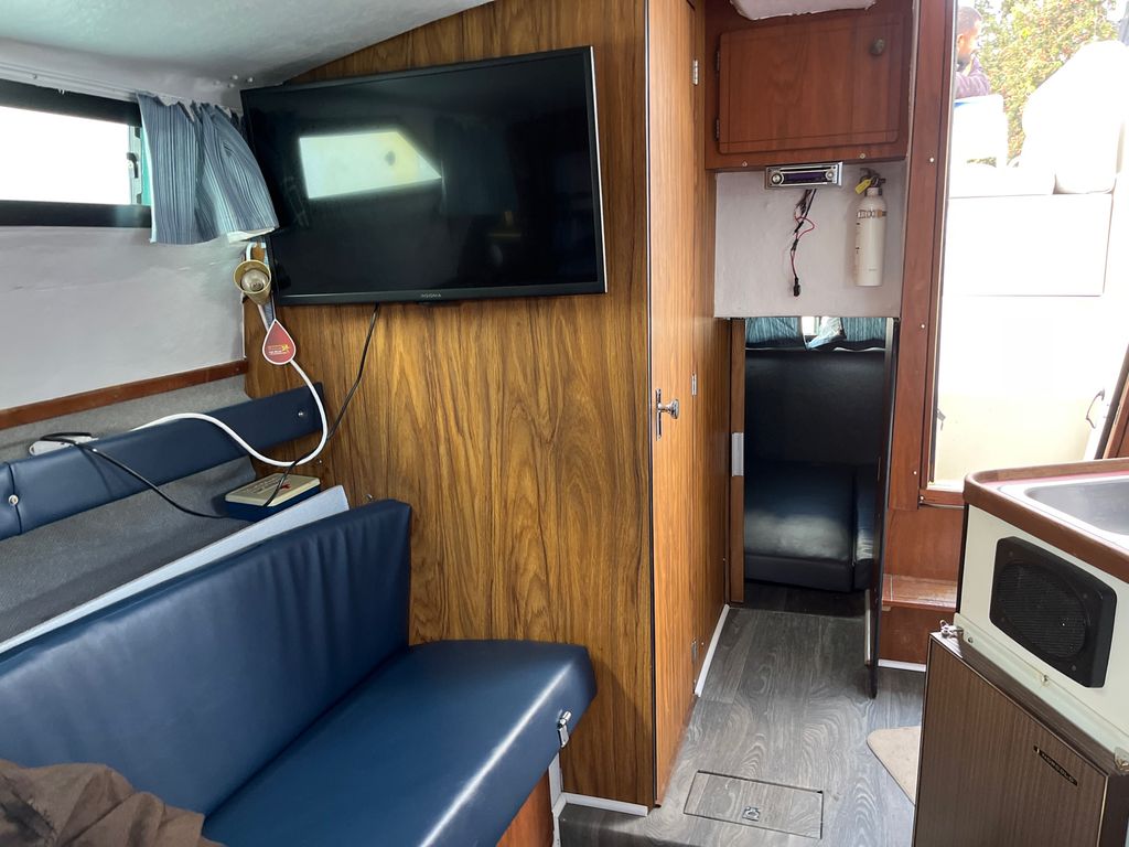 1979 bayliner Victoria 13