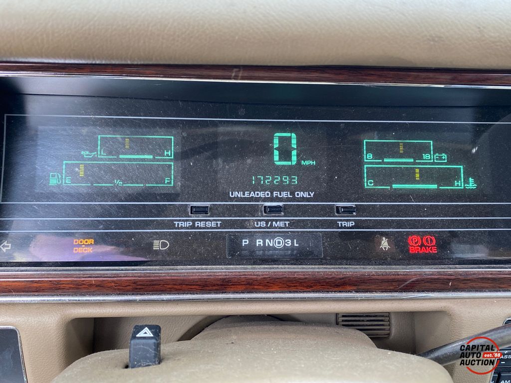 1991 Chrysler Imperial 4