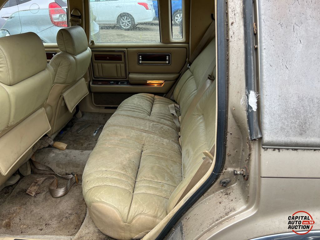 1991 Chrysler Imperial 8
