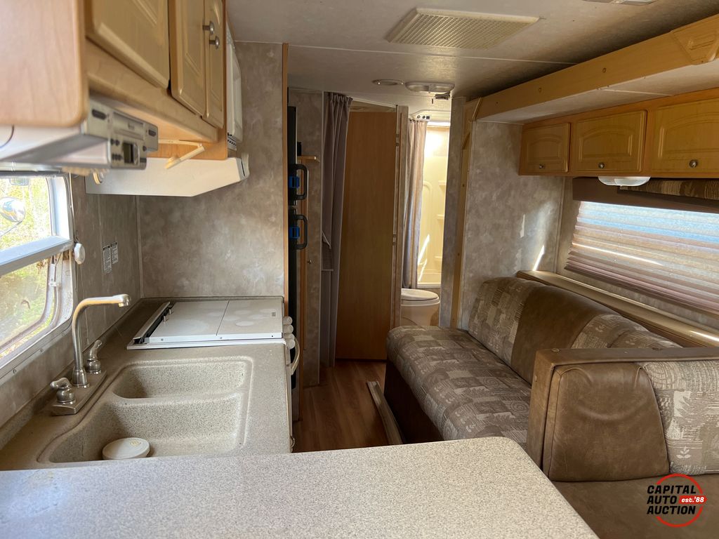 2006 COACHMEN CAPTIVA 8