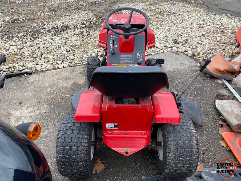 1991 DYNAMARK RIDING MOWER 5