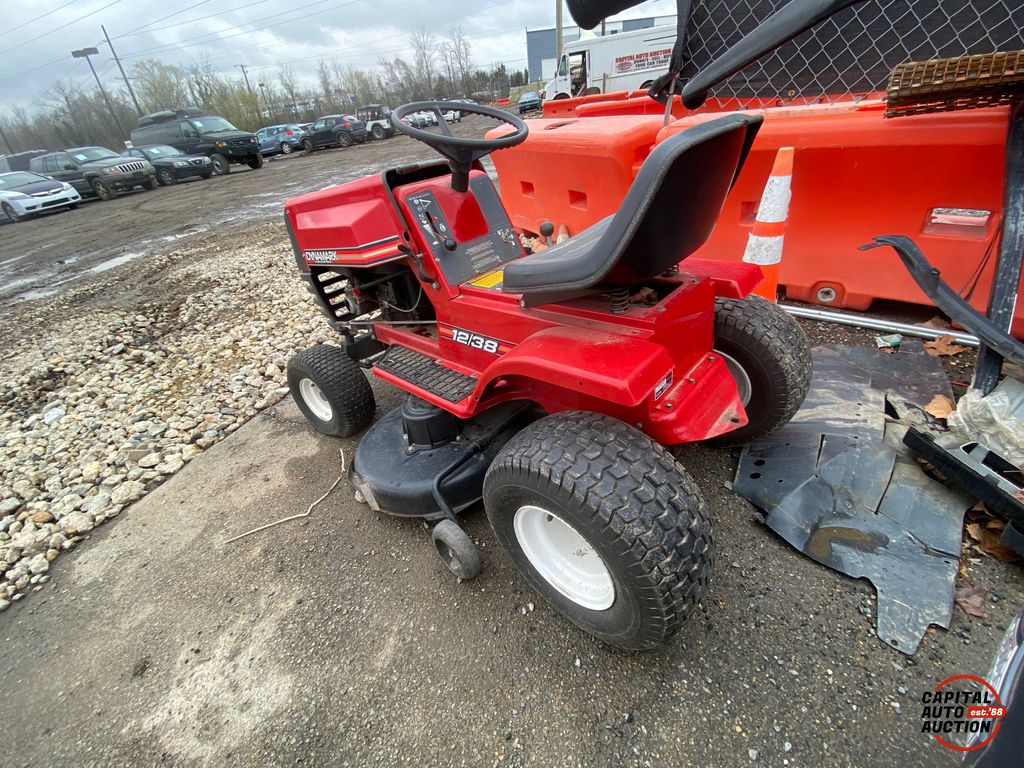 1991 DYNAMARK RIDING MOWER 2