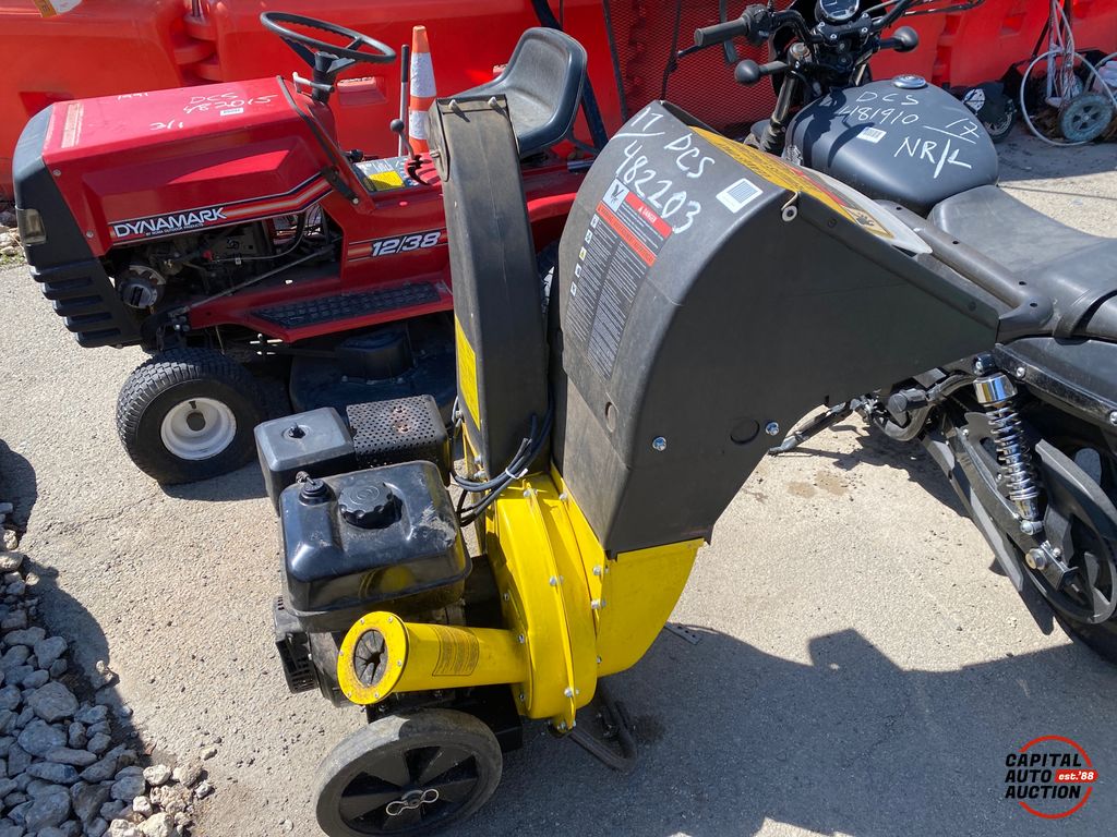 2017 stanley wood chipper/leaf mulcher 0