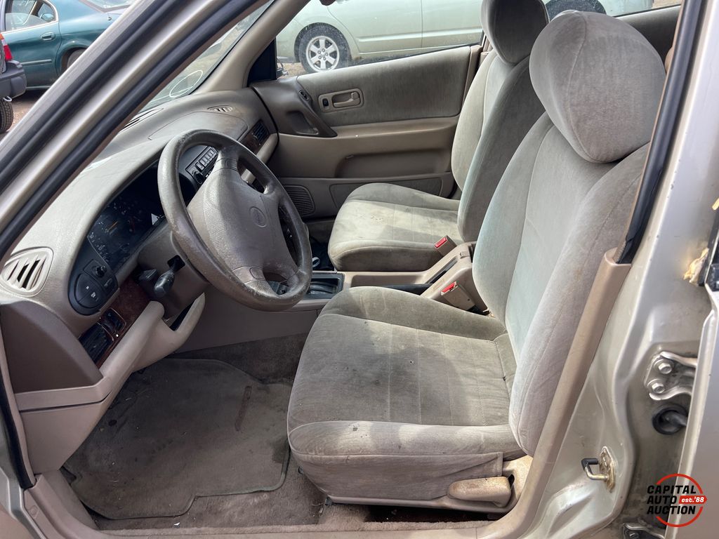 1995 NISSAN ALTIMA 7