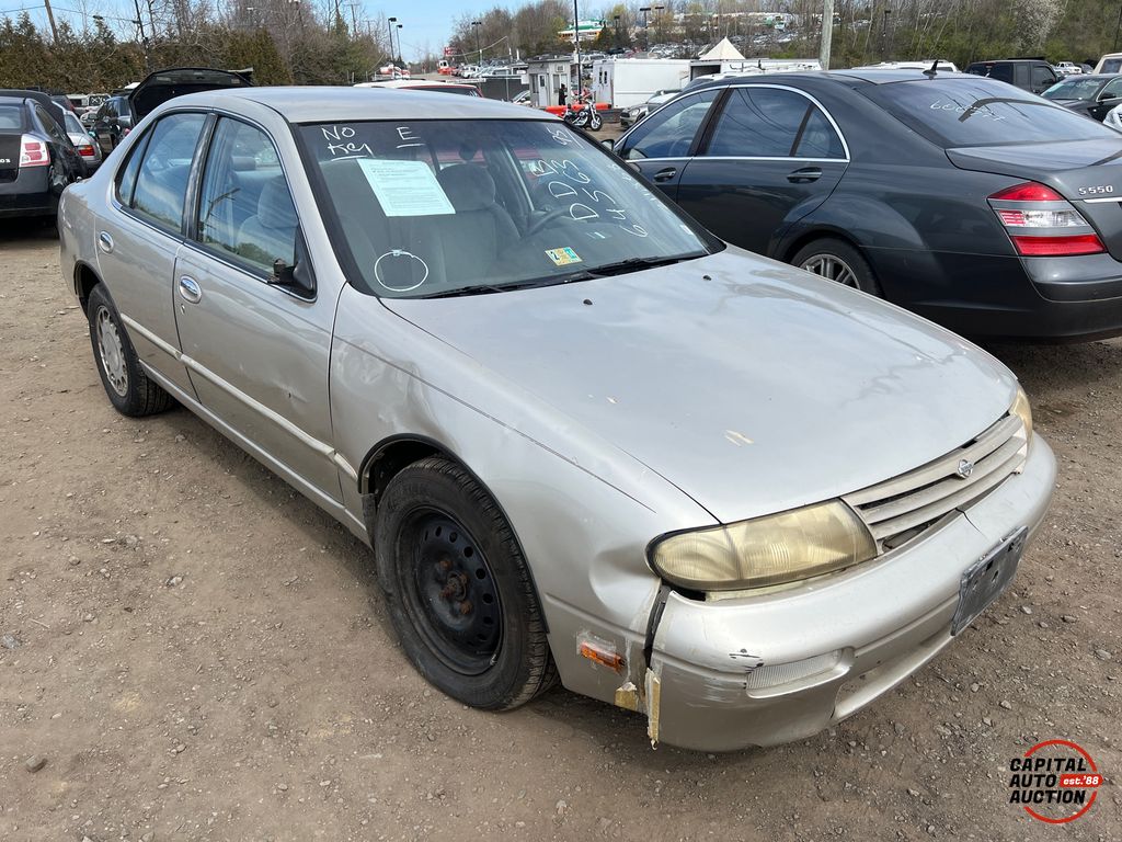 1995 NISSAN ALTIMA 0