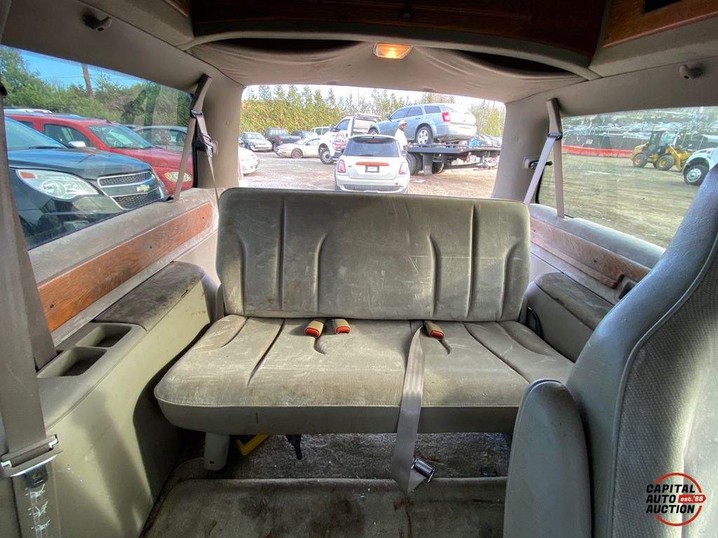 1994 PLYMOUTH GRAND VOYAGER 13