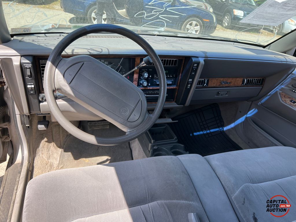 1995 BUICK CENTURY 10