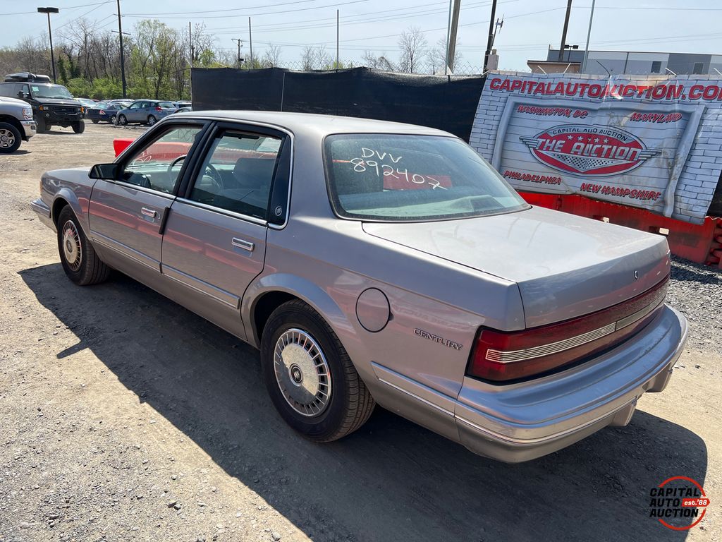 1995 BUICK CENTURY 2