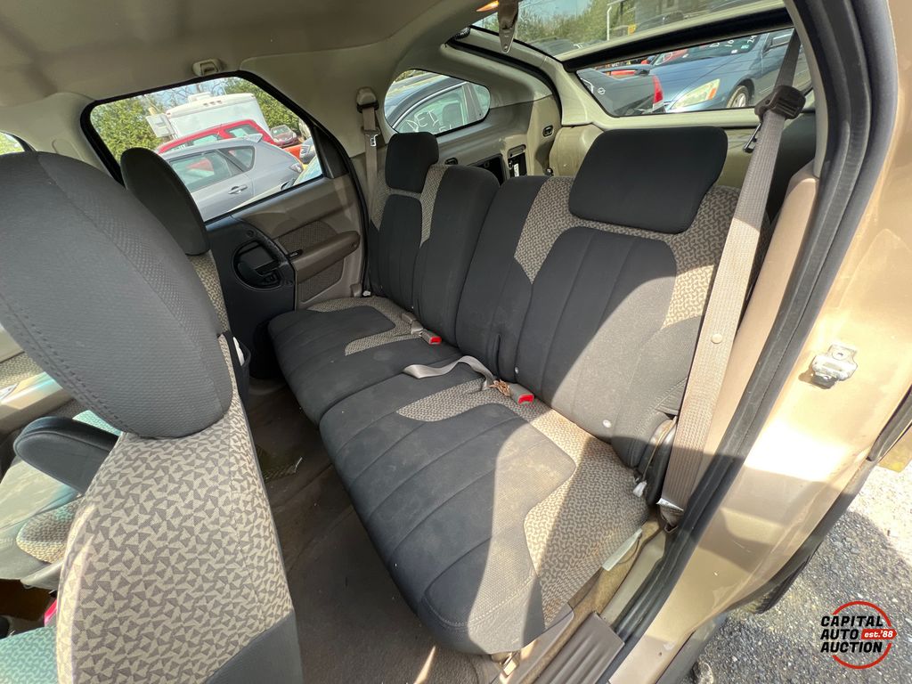 2004 Pontiac Aztek 8