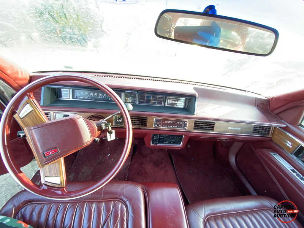 1985 Oldsmobile Ninety-Eight 10