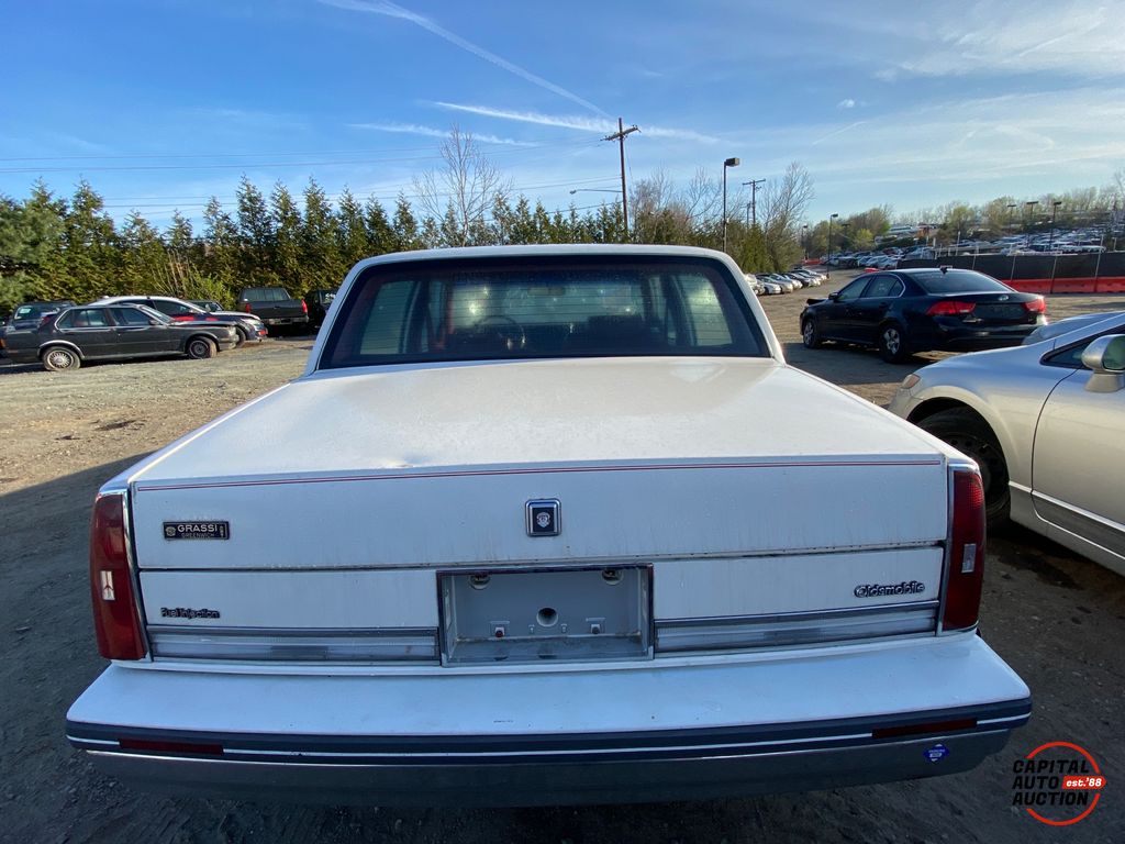 1985 Oldsmobile Ninety-Eight 6