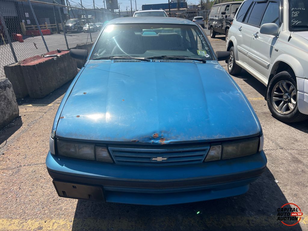 1990 CHEVROLET CAVALIER 5
