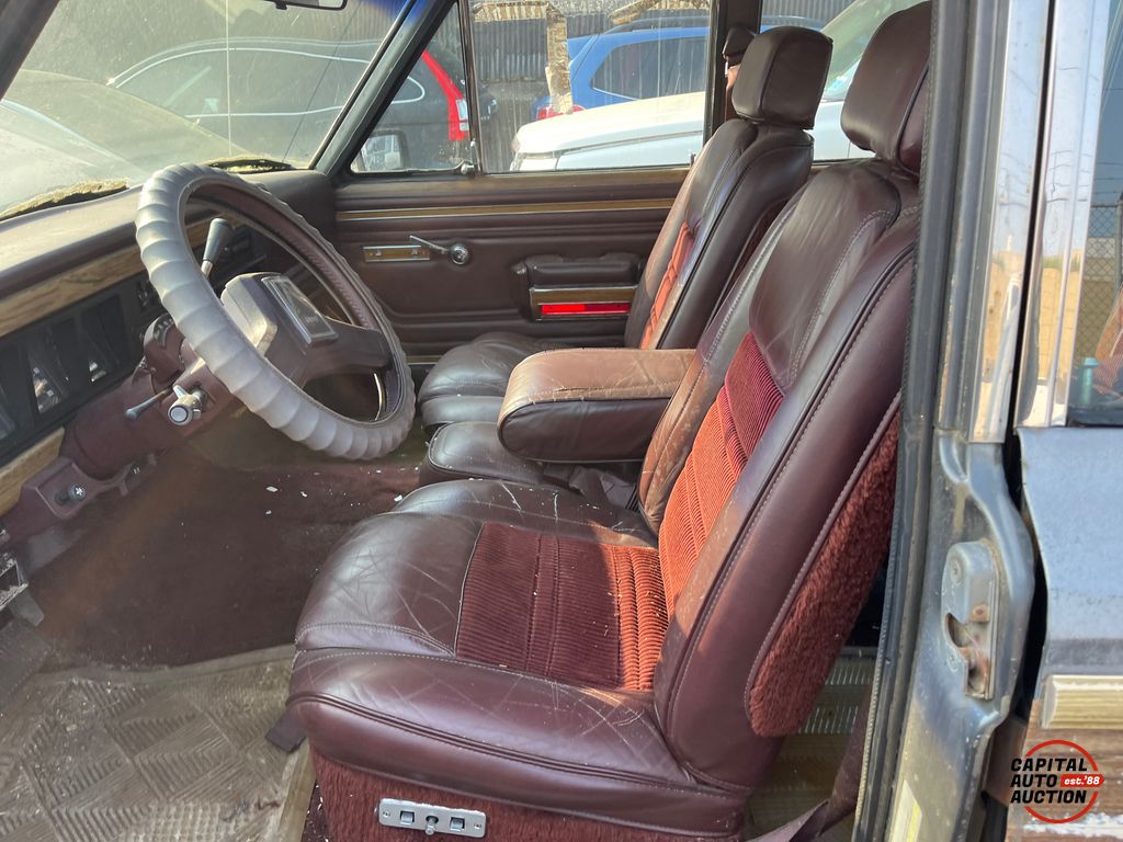 1987 JEEP Grand Wagoneer 7