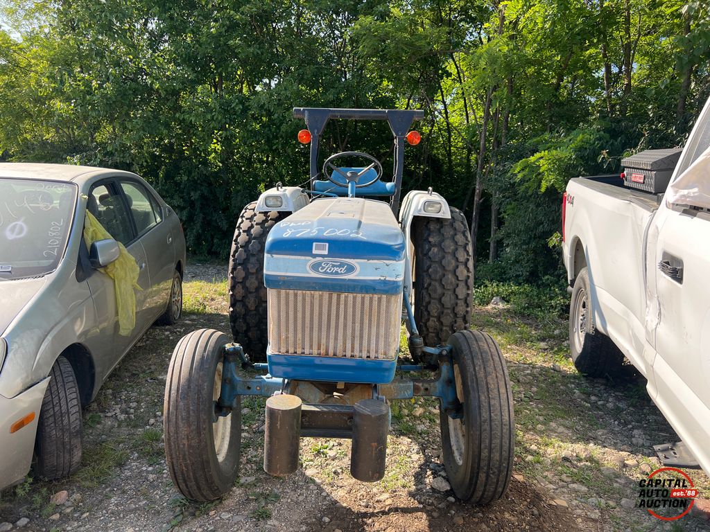 Ford Ford 1910 AP313A Tractor 5