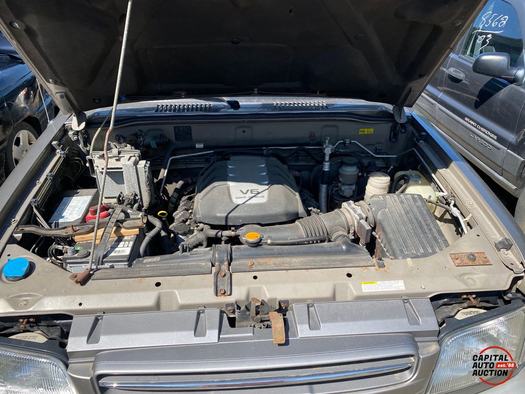 2001 ISUZU TROOPER 9