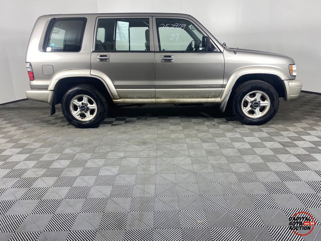 2001 ISUZU TROOPER 17