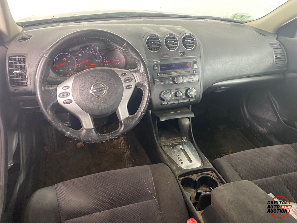 2008 NISSAN Altima Hybrid 10