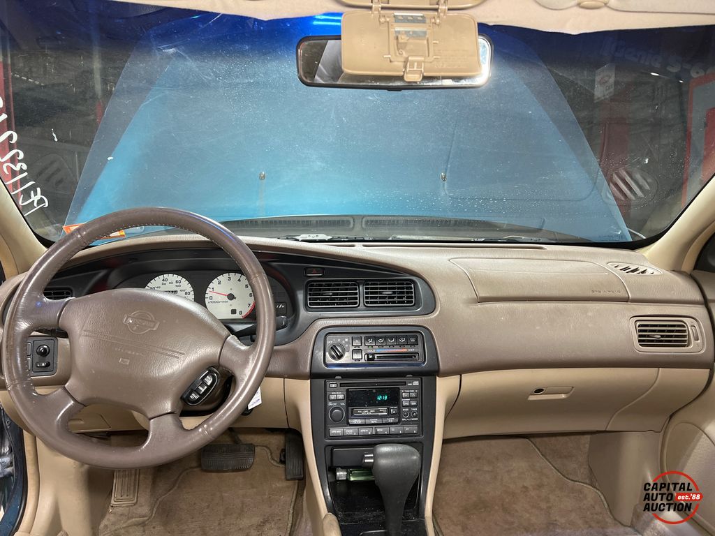 1998 NISSAN ALTIMA SE 10