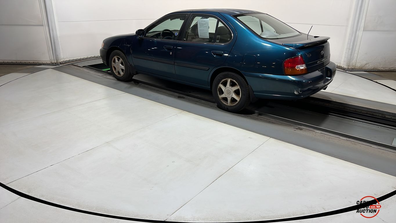 1998 NISSAN ALTIMA SE 2