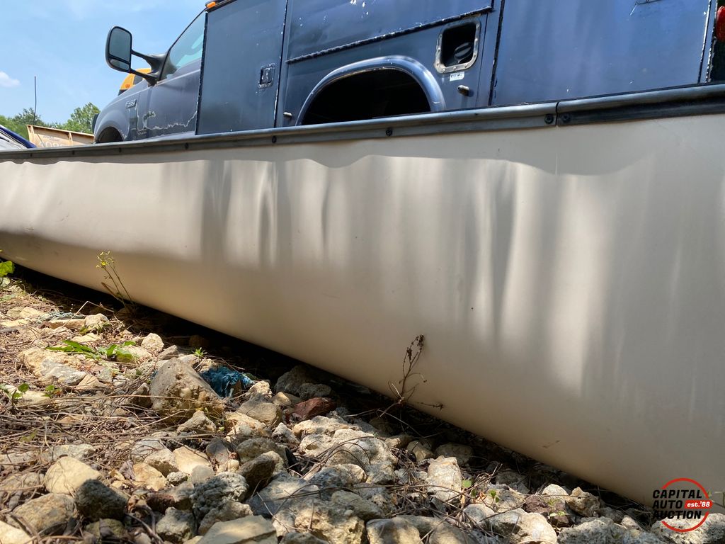 1986 LL Bean Kevlar canoe 17