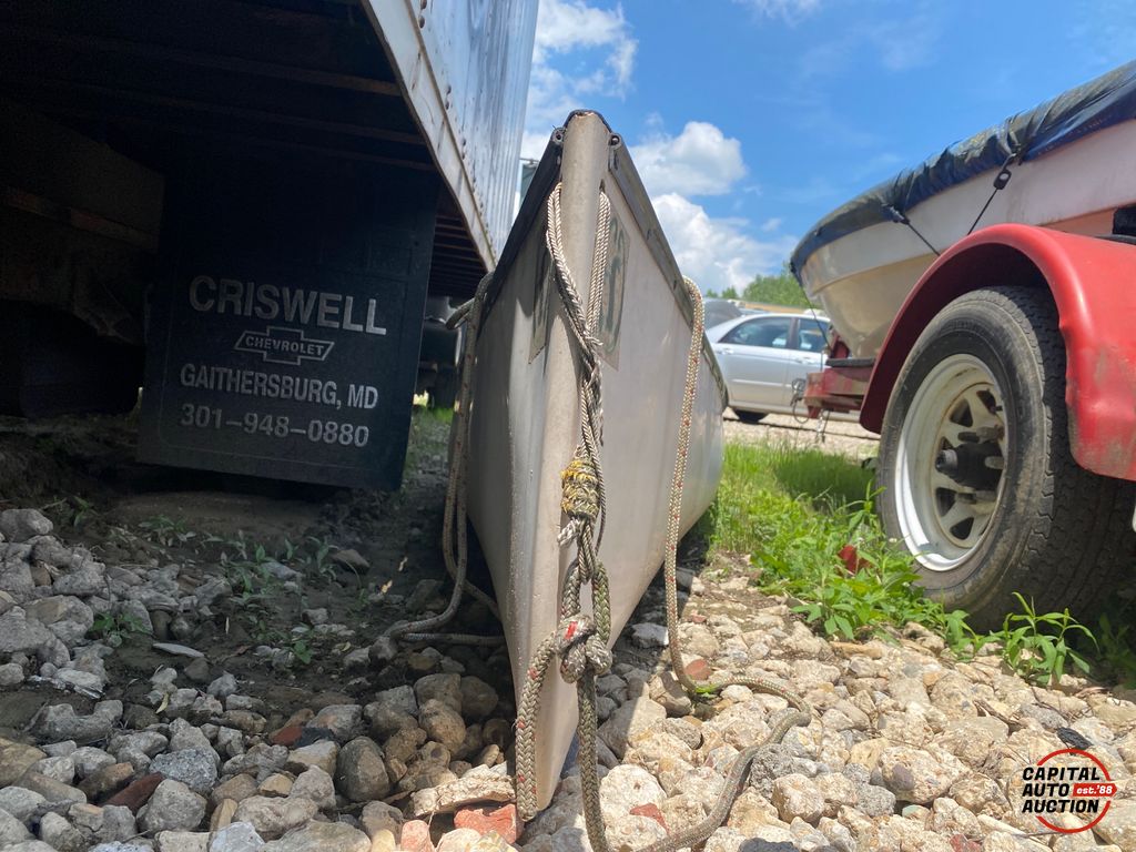 1986 LL Bean Kevlar canoe 16