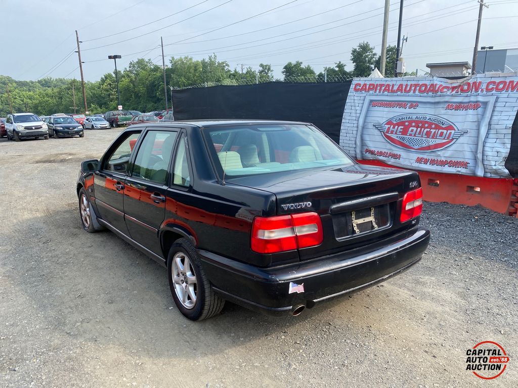 1999 VOLVO S70 2