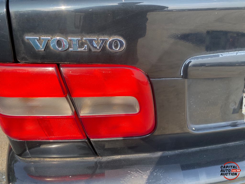 1999 VOLVO S70 11