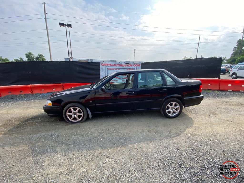1999 VOLVO S70 13