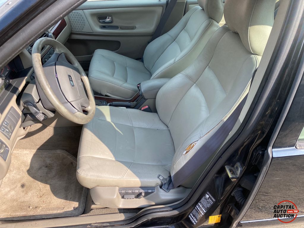 1999 VOLVO S70 7