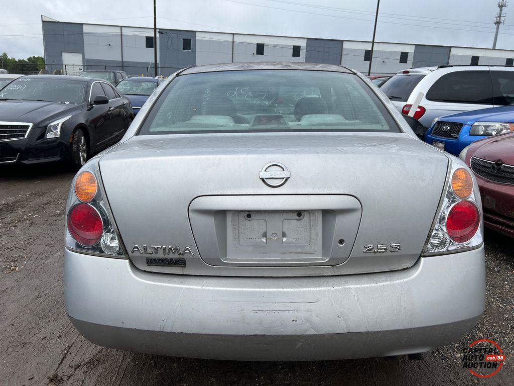 2003 NISSAN ALTIMA 6