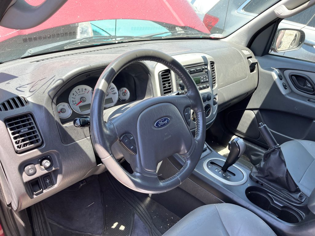 2006 Ford Escape Hybrid 10