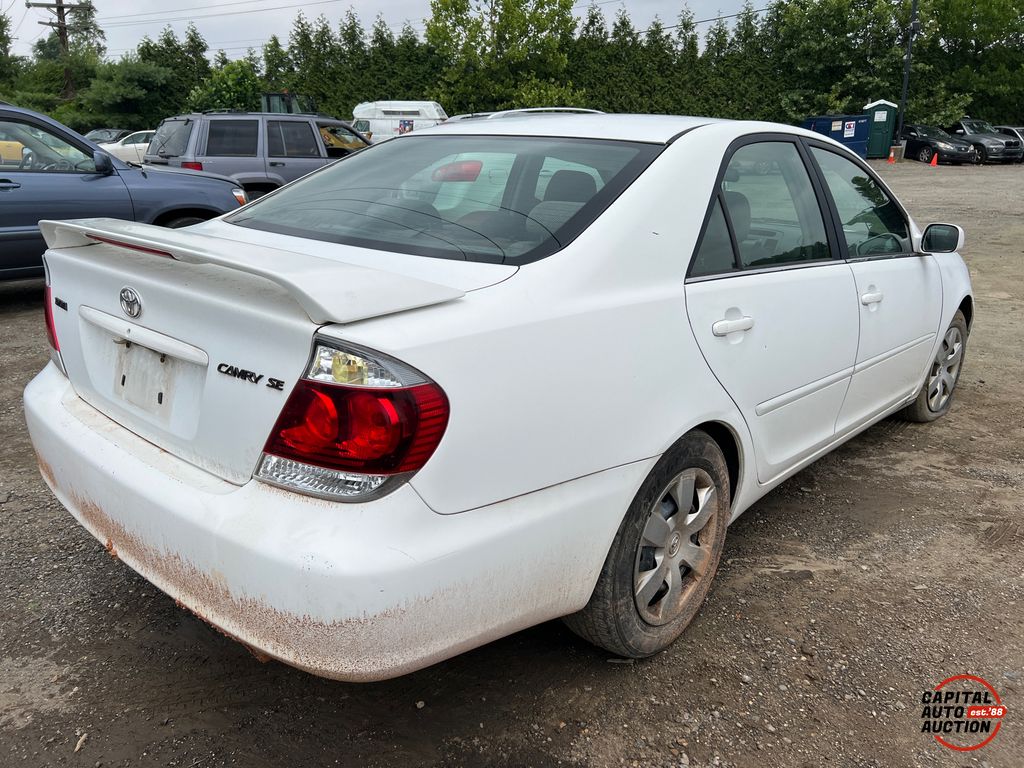 2006 TOYOTA CAMRY 3