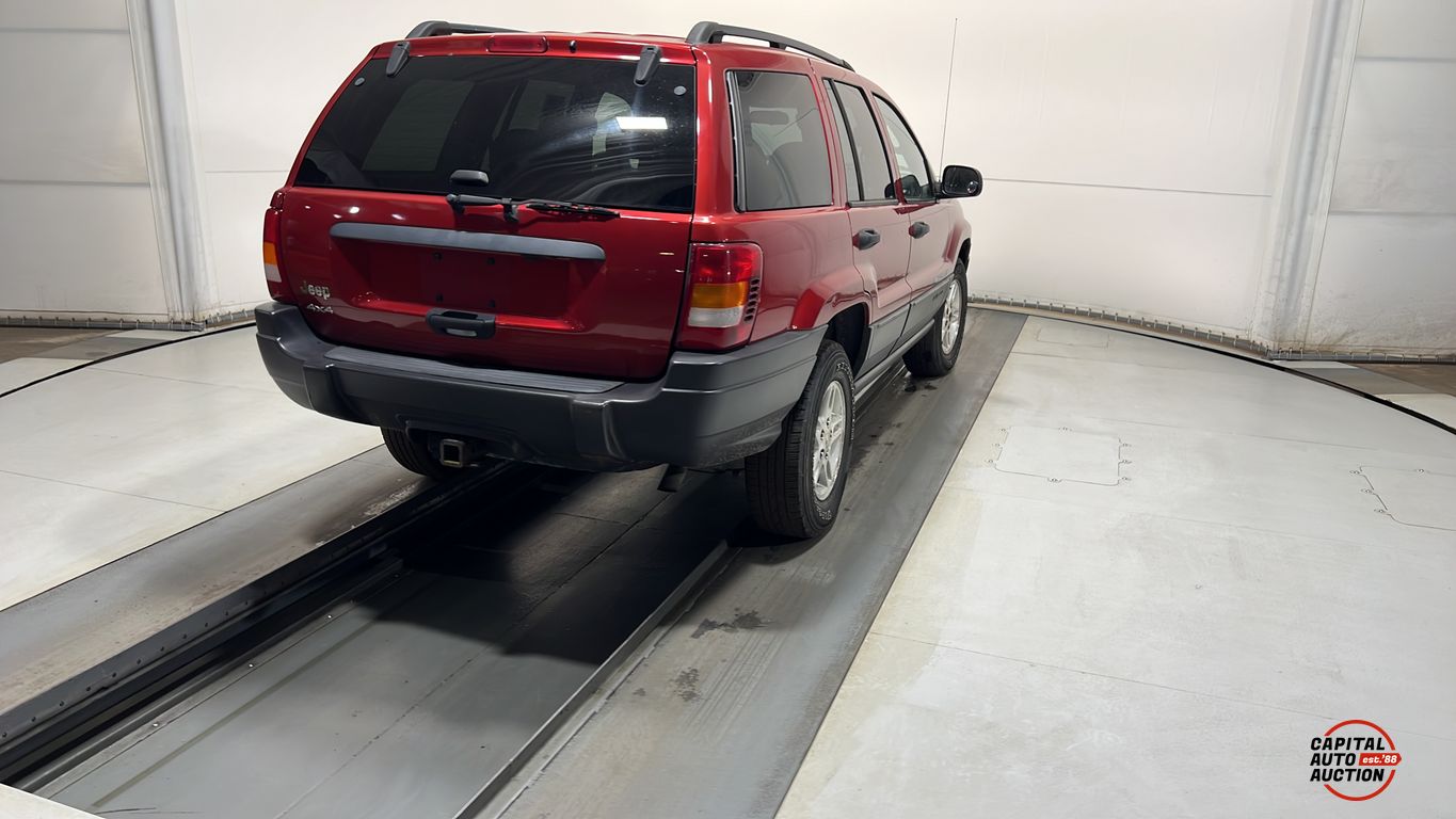 2004 JEEP Grand Cherokee Laredo 3