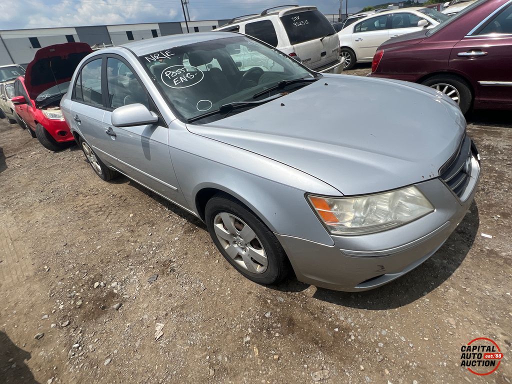 2010 HYUNDAI SONATA 0